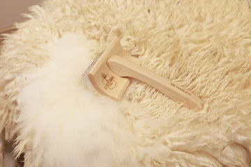 Lammfell-richtig-pflegen-Anleitung-der-Gerberei-Birke-Tipps-für-eine-lange-Haltbarkeit Gerberei Birke Fellshop