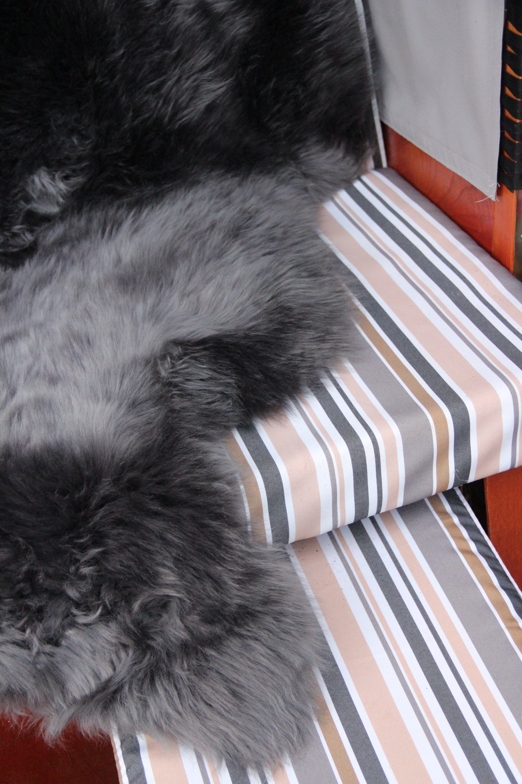 Lammfell Anthrazit (grau, schwarz)