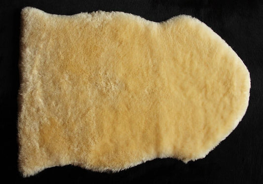 Baby-Lammfell medizinisch als Kinderwageneinlage