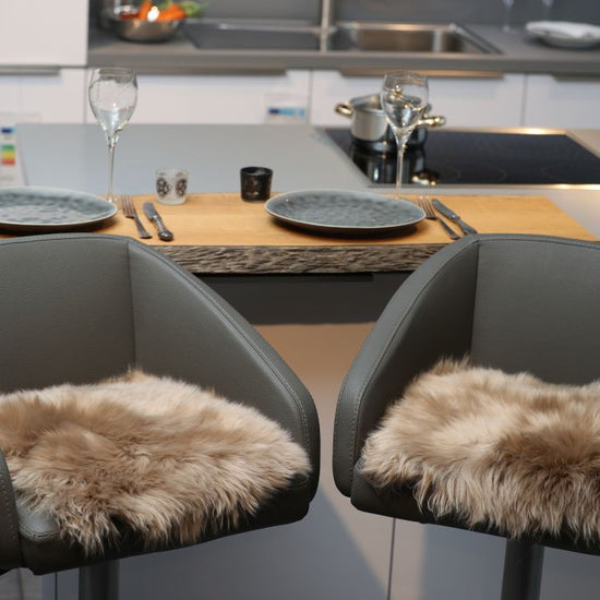 Lammfell Sitzauflage Eckig Taupe