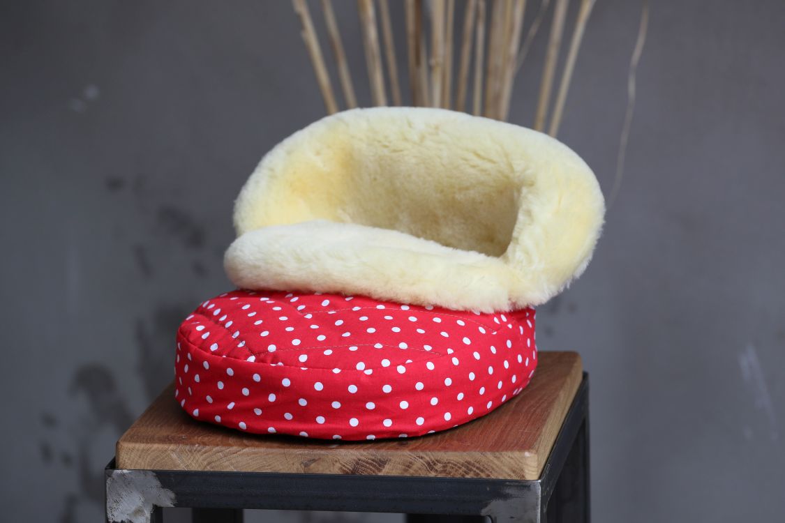 Lammfell Fußsack Fußwärmer (Schwarz, Rot oder Blau)