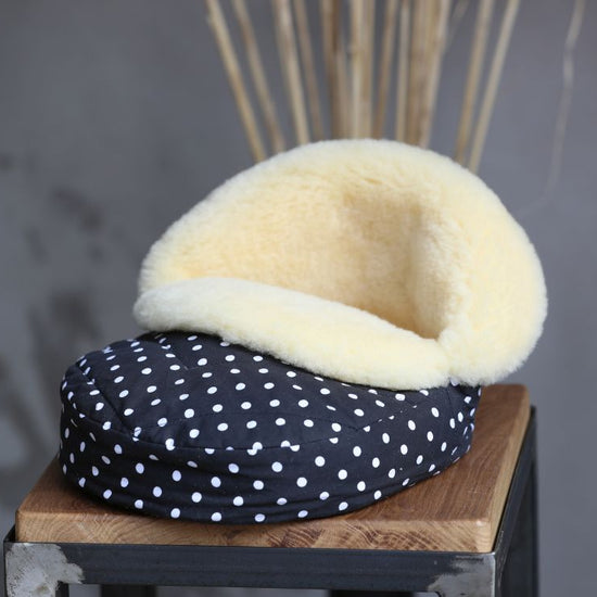 Lammfell Fußsack Fußwärmer (Schwarz, Rot oder Blau)