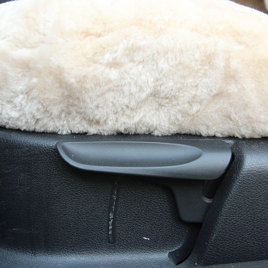 Premium Autofell mit Airbagnaht im Sitz (Beige)