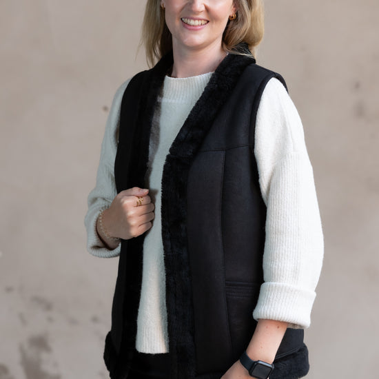 Lammfellweste Sarina Damen (Schwarz)