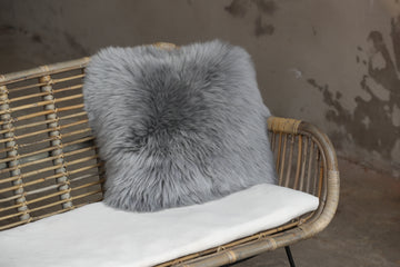 Lammfell Kissen Grau