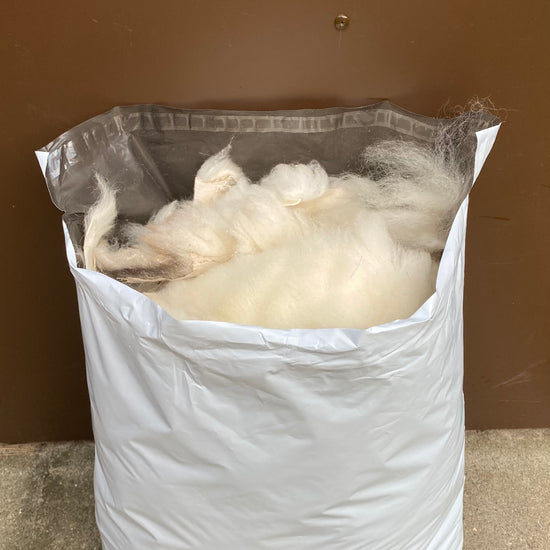 Lammfell-Reste (kleine Stücke zum Basteln)