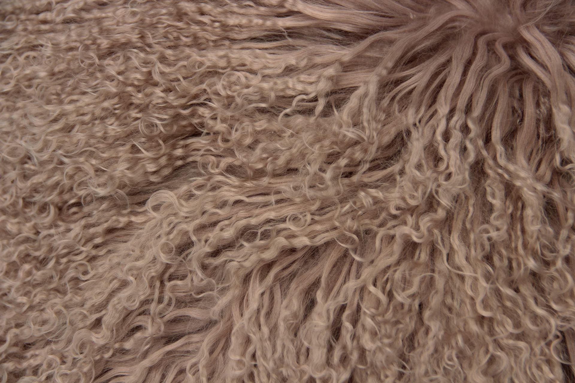 Tibet Lammfellkissen Taupe