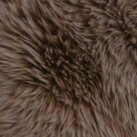 Lammfell Taupe (grau braun)