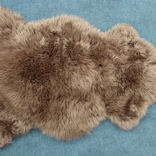 Lammfell Taupe (grau braun)
