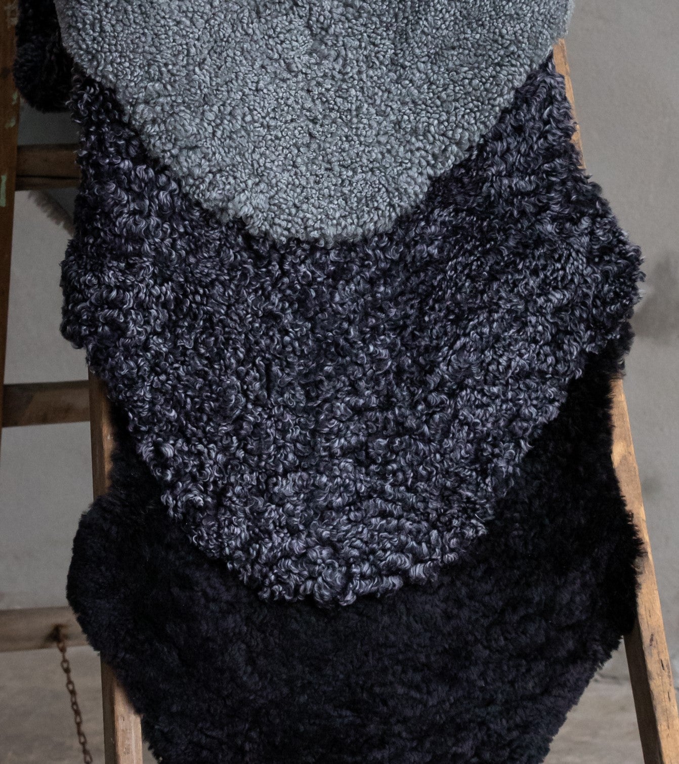 2er Lammfell Curly - Graphit - (geschoren gelockt curly)