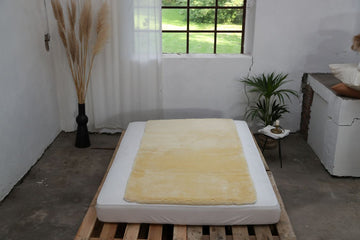 Lammfelldecke 190 x 90 cm Bettauflage Lammfellunterbett