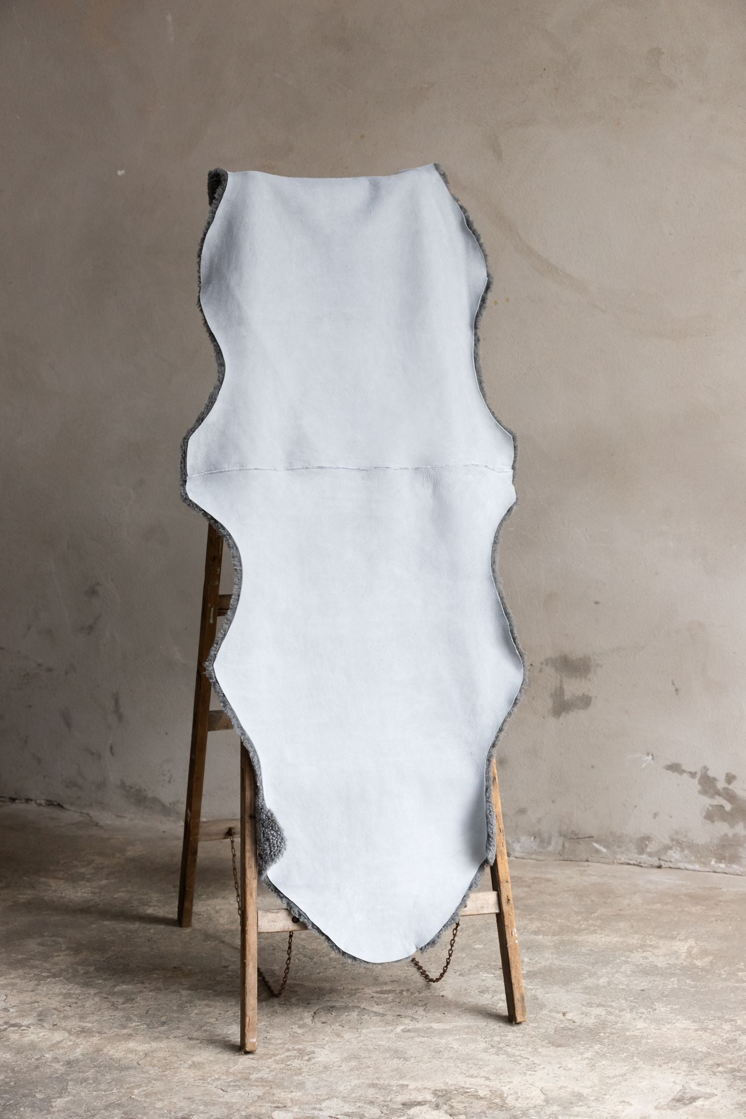 2er Lammfell Curly - Platin - (geschoren gelockt)