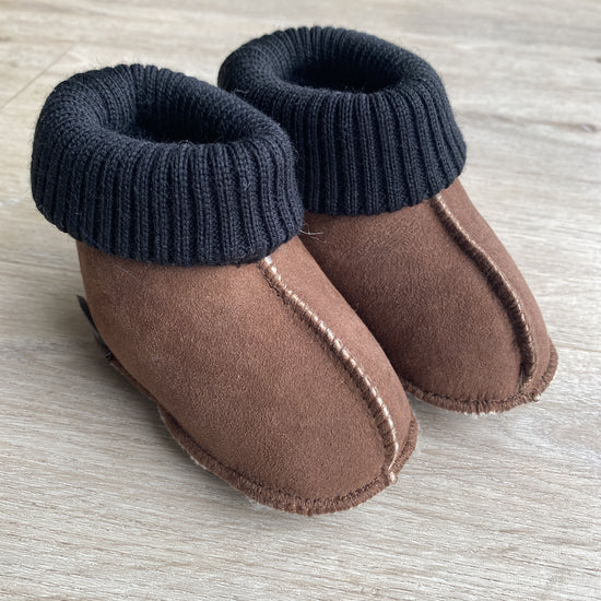 Lammfell Babyschuhe Jave (Braun)