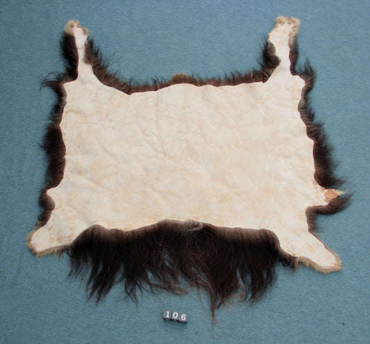 Moschusochsenfell (106) 160x175 cm