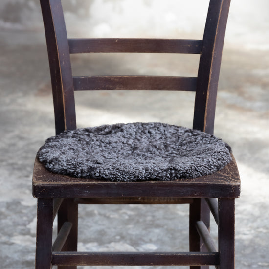 Lammfell Sitzauflage Curly Rund Mocca