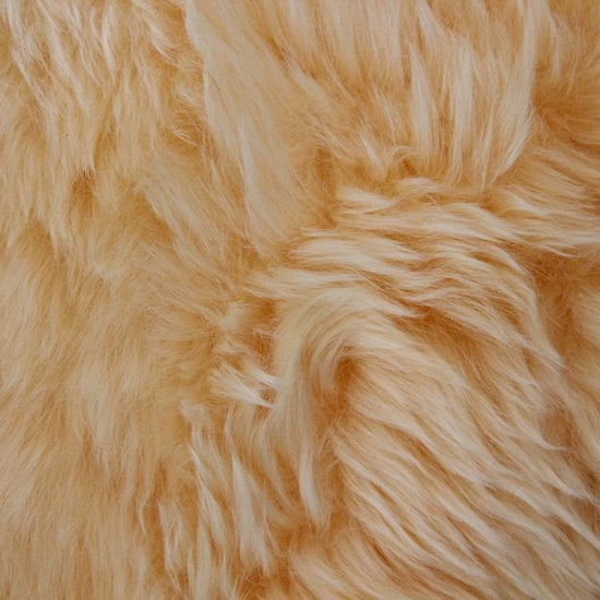 Lammfell Goldgelb (nicht geschoren)