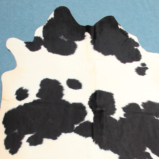 Kuhfell Schwarz Weiß gepunktet (4157) XXL 4-5qm