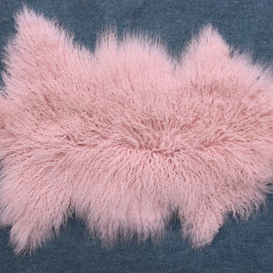 Tibet Schaffell wie Gotland pink gefärbt