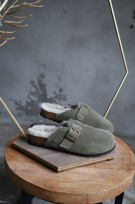 Lammfell Hausschuh - Glen- Olive