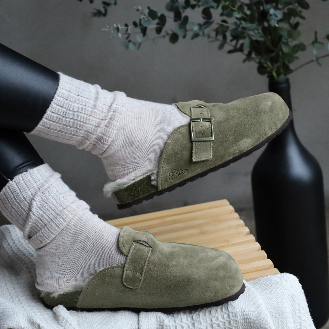 Lammfell Hausschuh - Glen- Olive