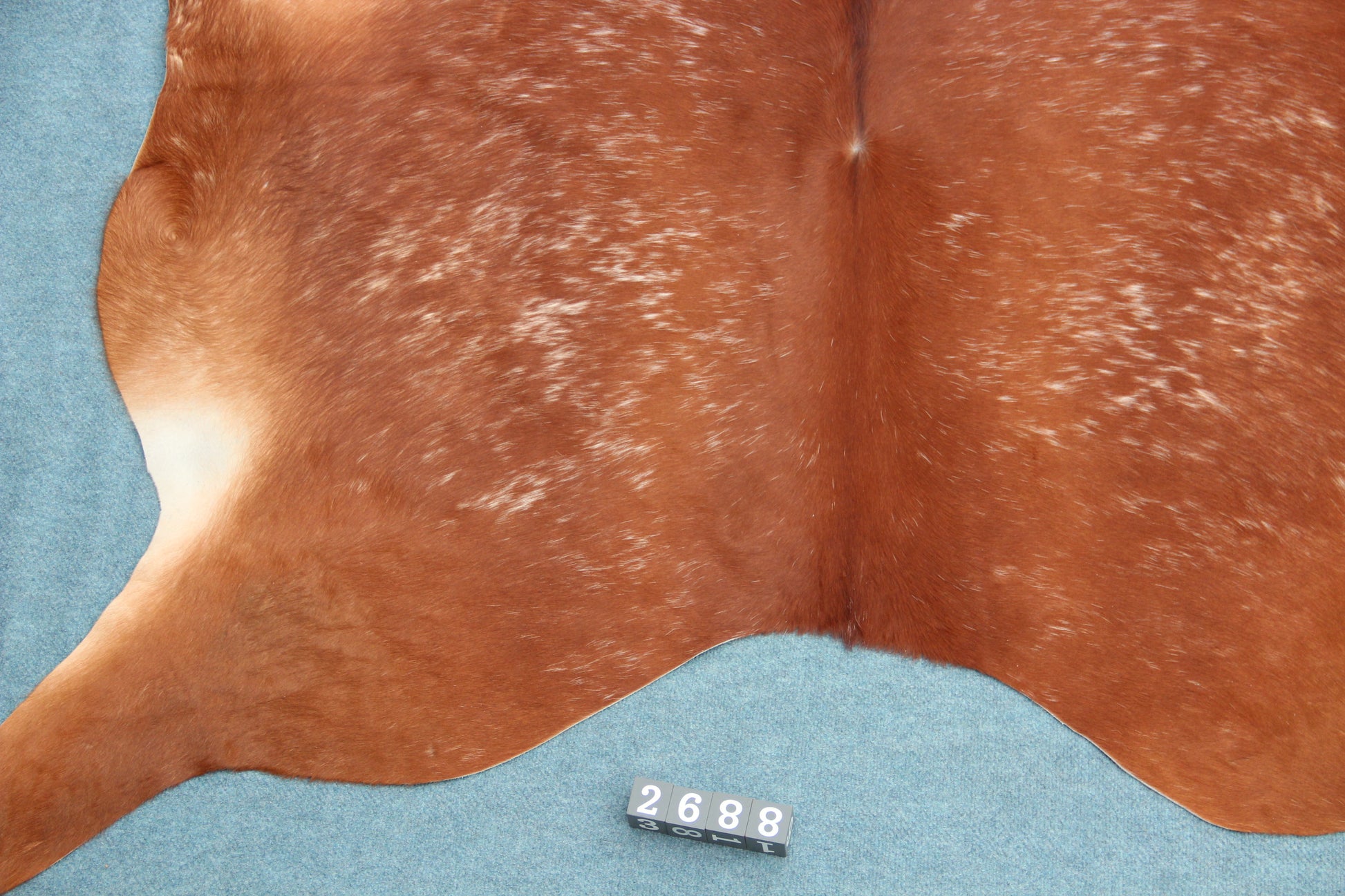 Kuhfell Braun Weiß (2688) 2-3 qm gesprenkelt