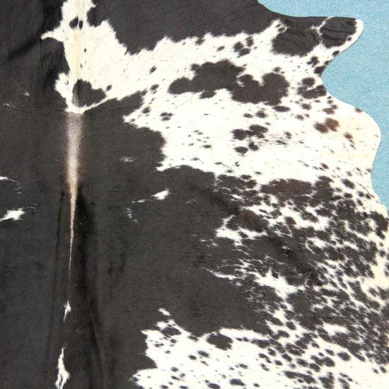 Kuhfell Schwarz Weiß (2682) 2-3 qm gesprenkelt