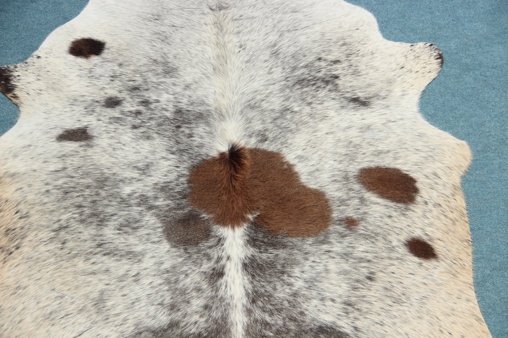 Kuhfell Grau Braun Schwarz Weiß (2703) 2-3 qm
