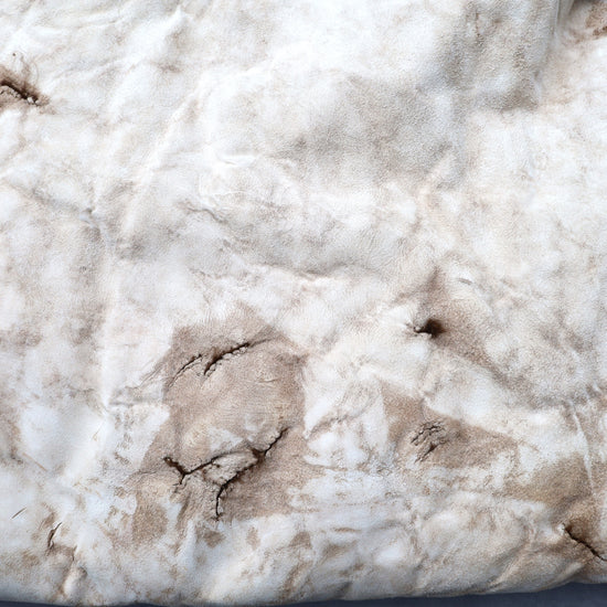 Hochwertiges Bisonfell  Einzigartiges Naturprodukt (ca. 270 x 245 cm) Nr. 111